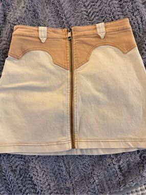 BDG Two-Tone Cream and Tan Front Zip Mini Skirt